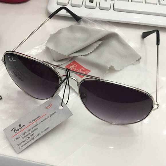 BRAND NEW Ray-Ban aviator sunglasses - Picture 1 of 4